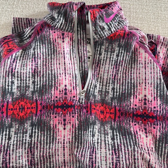 Nike Pro Combat 3/4 Zip. Women’s size small - Picture 6 of 6